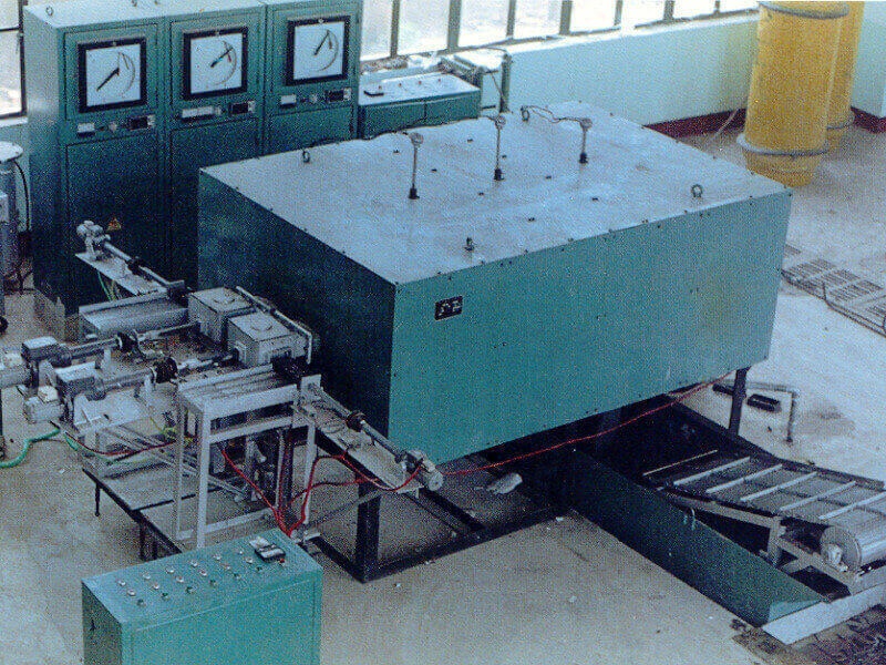 電動推桿保護氣氛爐